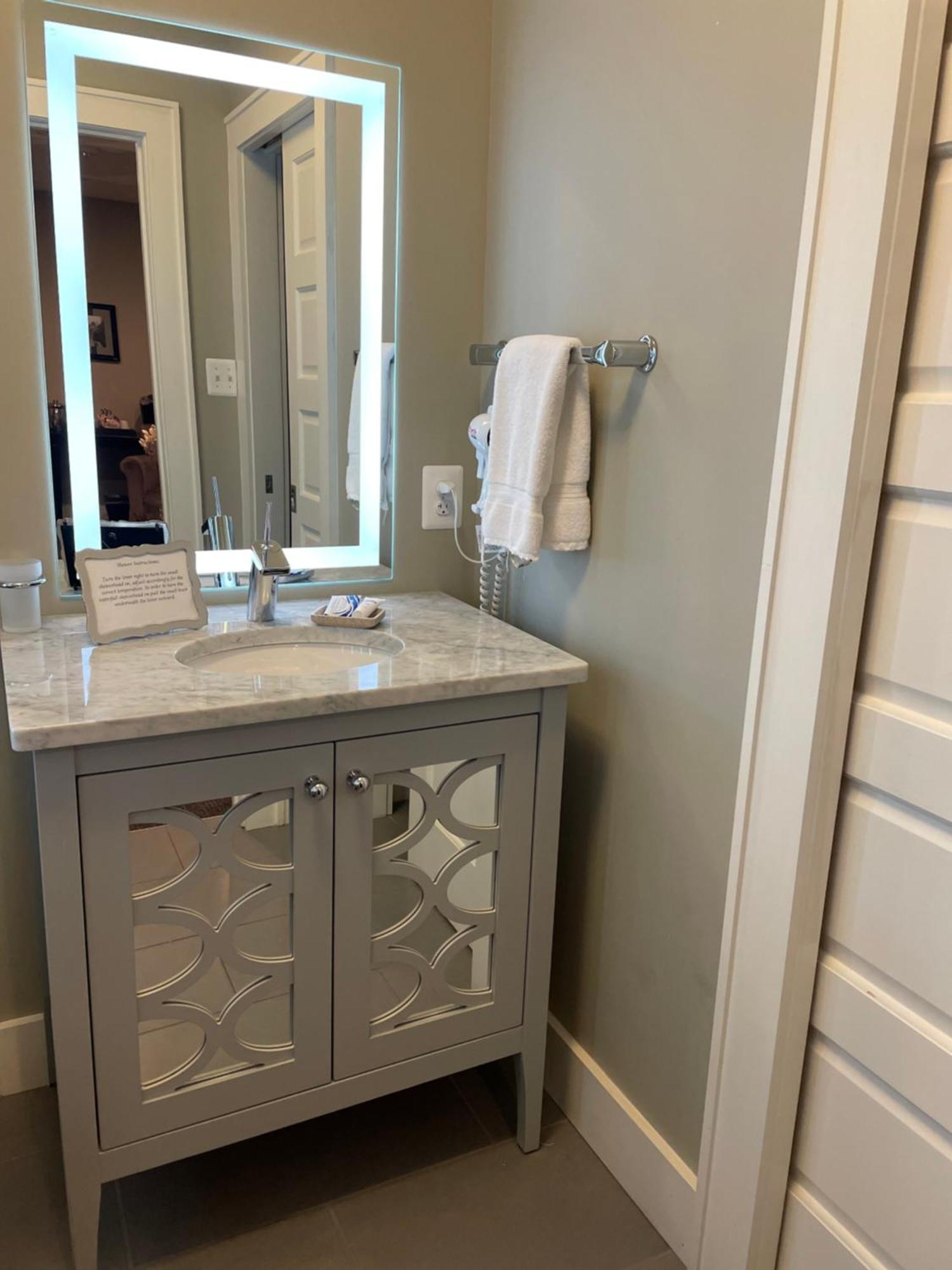 Culpeper Center Suites Room photo